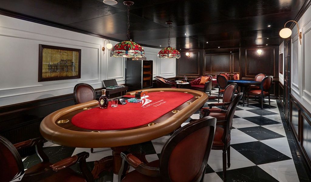 Cigar & Poker Club