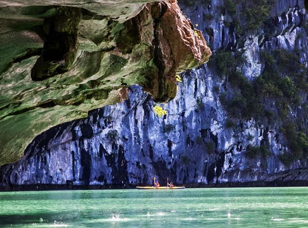 dark-bright-cave