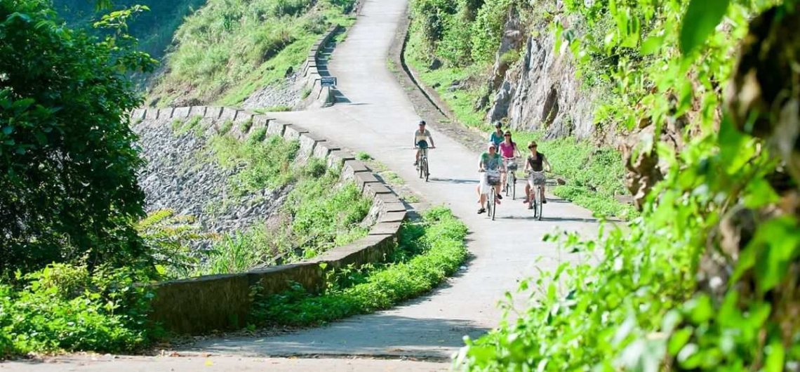 Viet Hai Village in Cat Ba Island